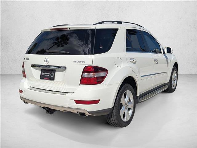 Used 2010 Mercedes-Benz ML 350 BlueTEC 4MATIC image 5