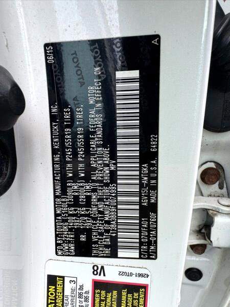 Used 2015 Toyota Venza LE image 18