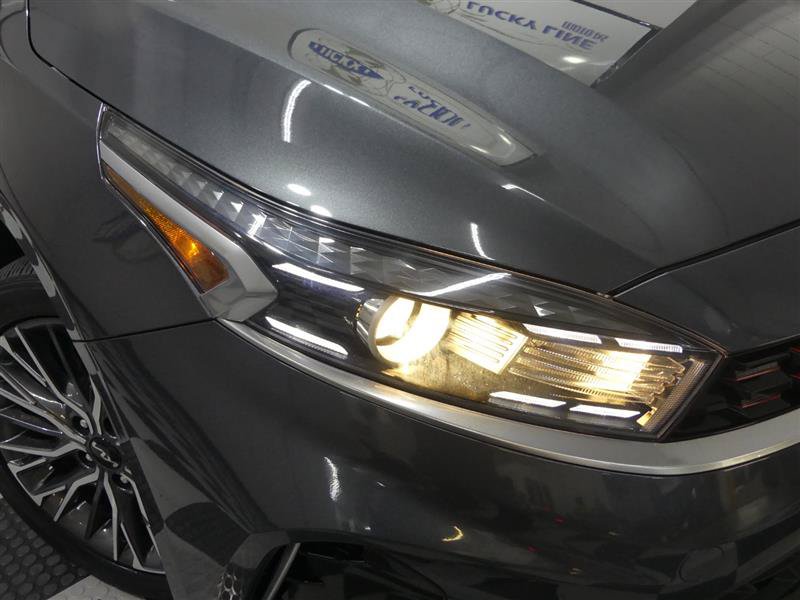 Used 2023 Kia Forte GT-Line w/ GT-Line Premium Package FWD image 15