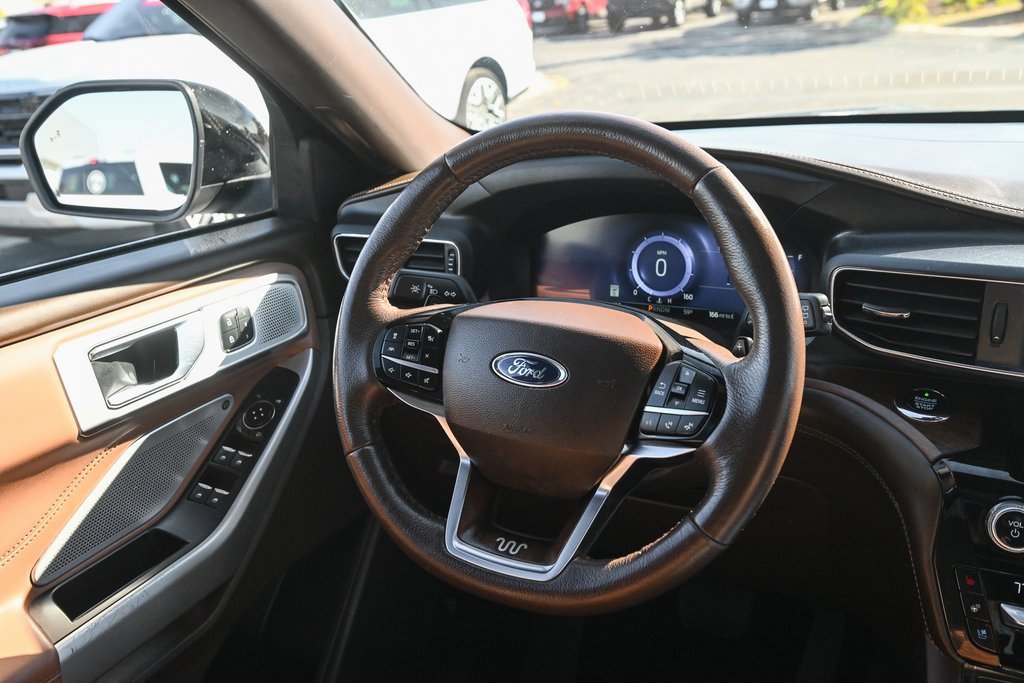 Certified 2021 Ford Explorer King Ranch w/ Premium Technology Package image 32