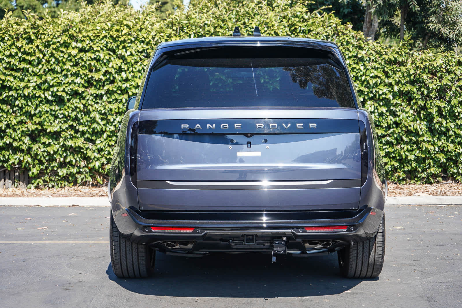 Used 2025 Land Rover Range Rover SE AWD/4WD image 5