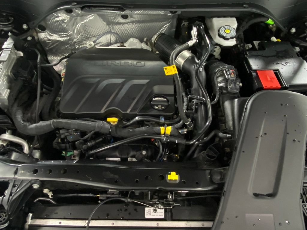 Used 2024 Chevrolet Trax LT FWD image 12