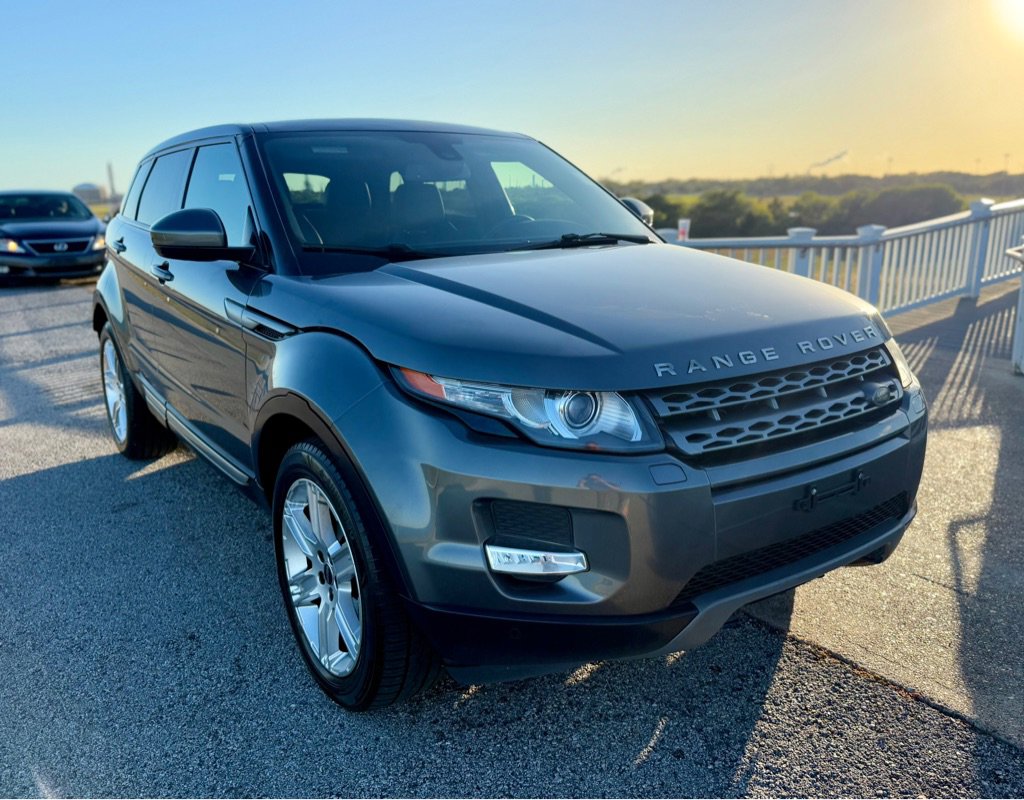 Used 2015 Land Rover Range Rover Evoque Pure Plus image 3