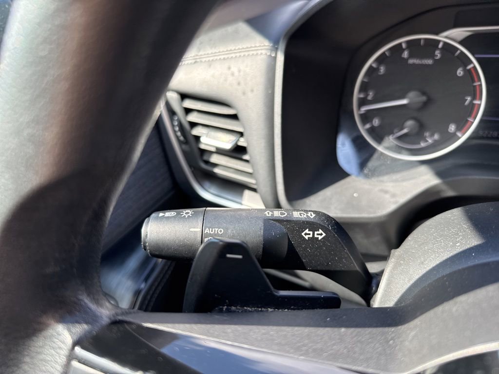 Used 2023 Nissan Rogue SV FWD image 20