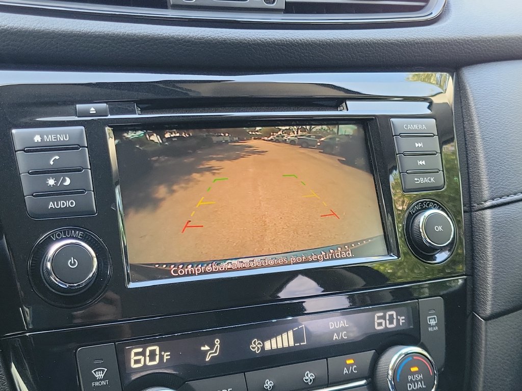 Used 2020 Nissan Rogue SV FWD image 24