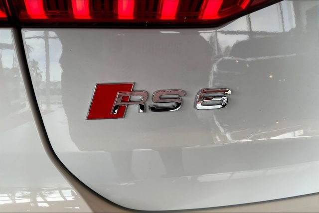 Certified 2025 Audi RS 6 performance w/ Executive Package image 8