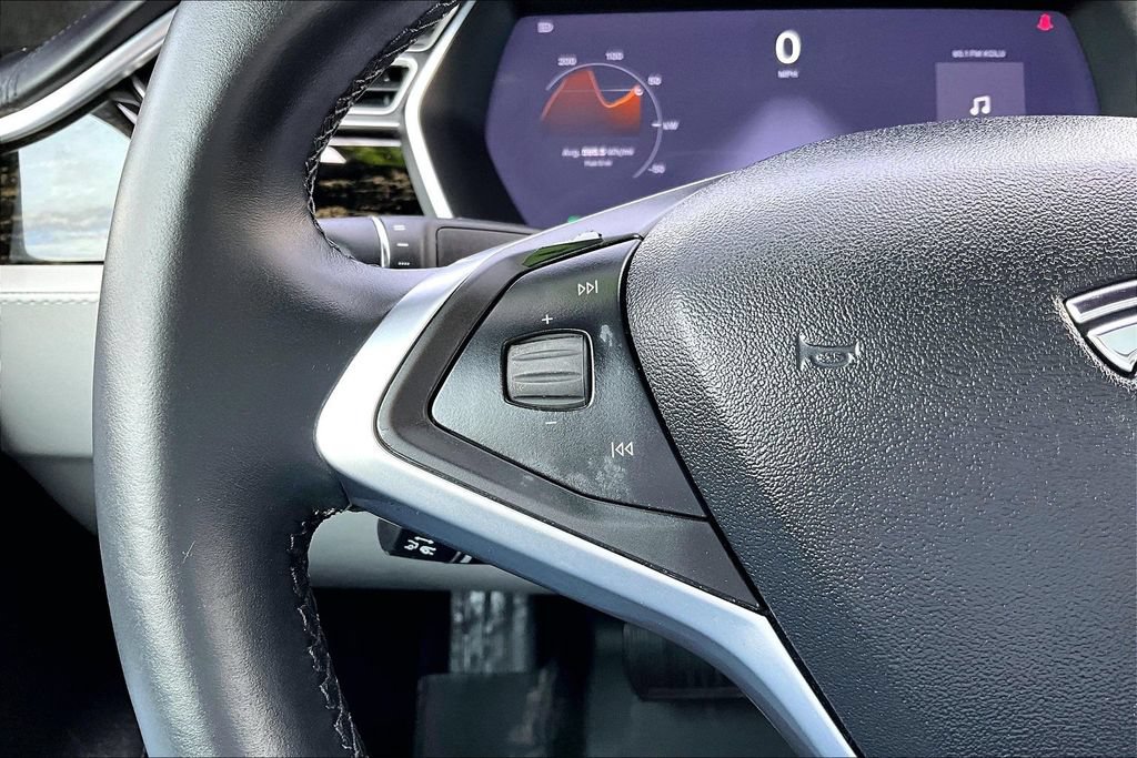 Used 2016 Tesla Model S 60D AWD/4WD image 18
