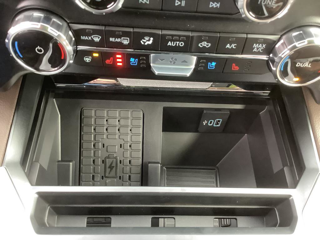 New 2025 Ford F250 King Ranch w/ Chrome Package image 23