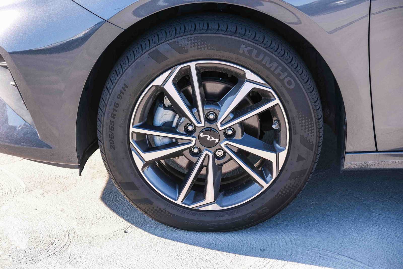 Used 2023 Kia Forte LXS FWD image 10