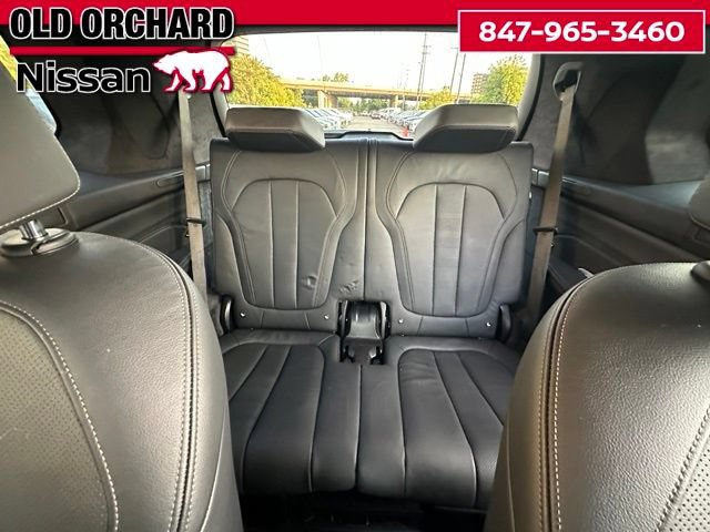 Used 2020 BMW X7 M50i AWD/4WD image 14