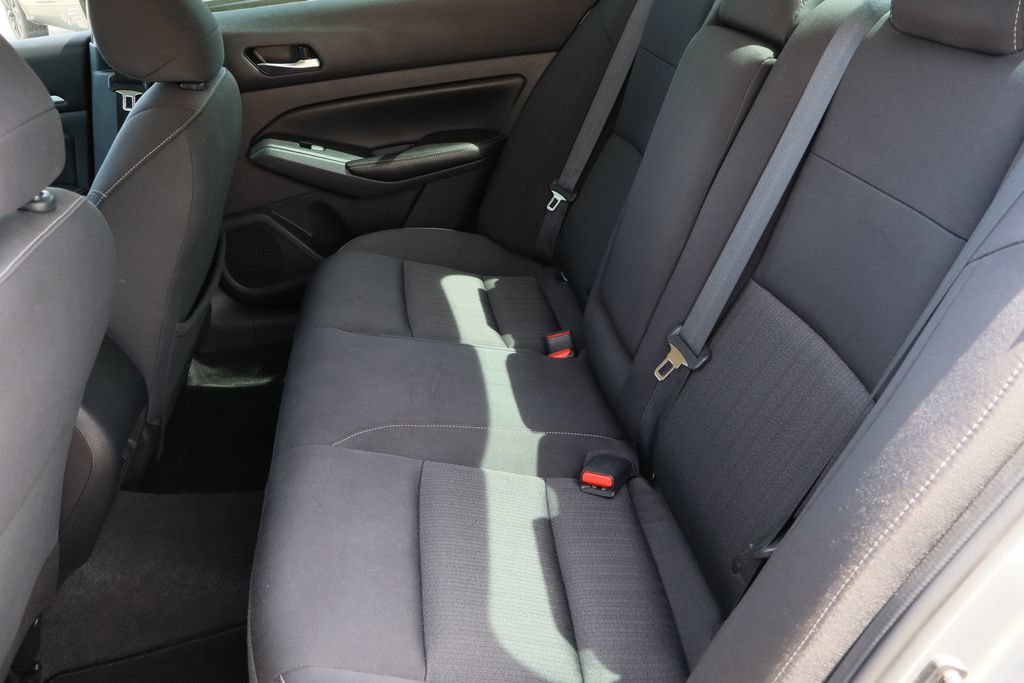 Used 2022 Nissan Altima 2.5 SV FWD image 23