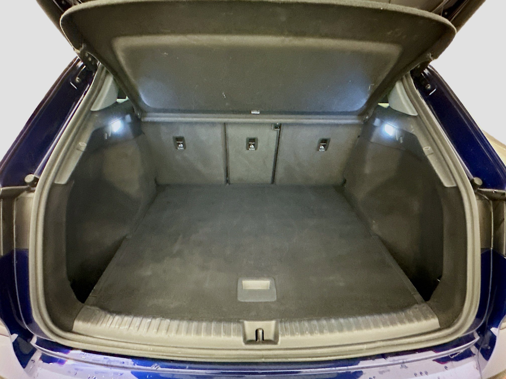 Used 2022 Audi Q4 e-tron Prestige image 31