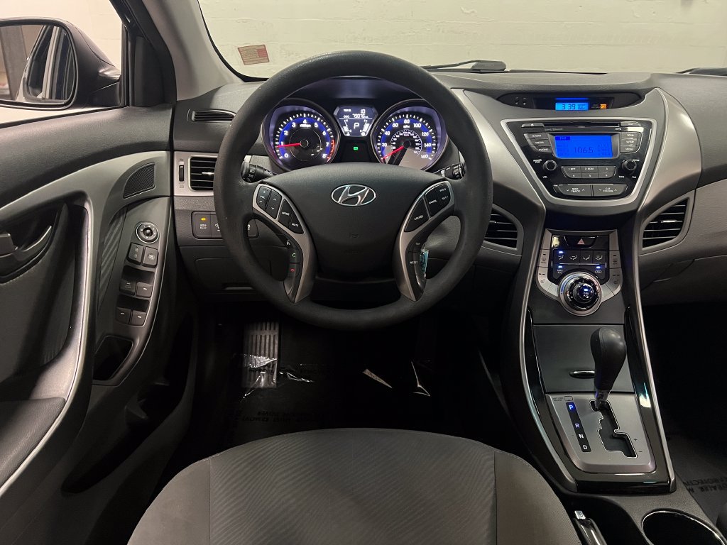 Used 2013 Hyundai Elantra GLS w/ Preferred Pkg FWD image 13