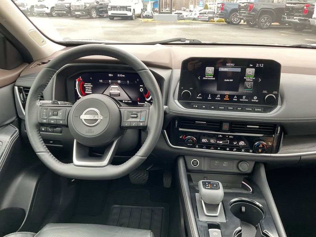 Used 2023 Nissan Rogue Platinum w/ Platinum Premium Package image 17