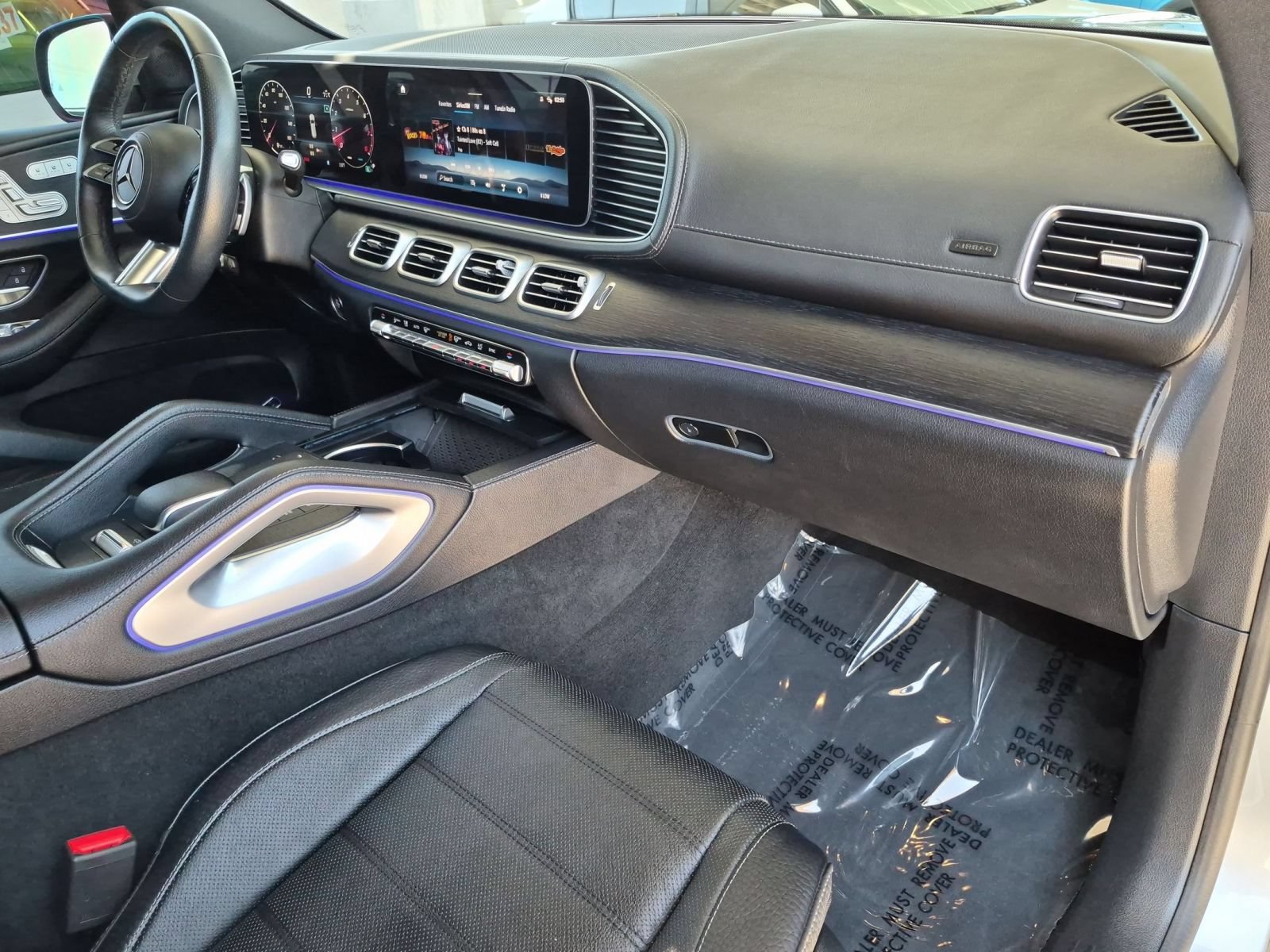 Used 2025 Mercedes-Benz GLS 580 4MATIC image 29