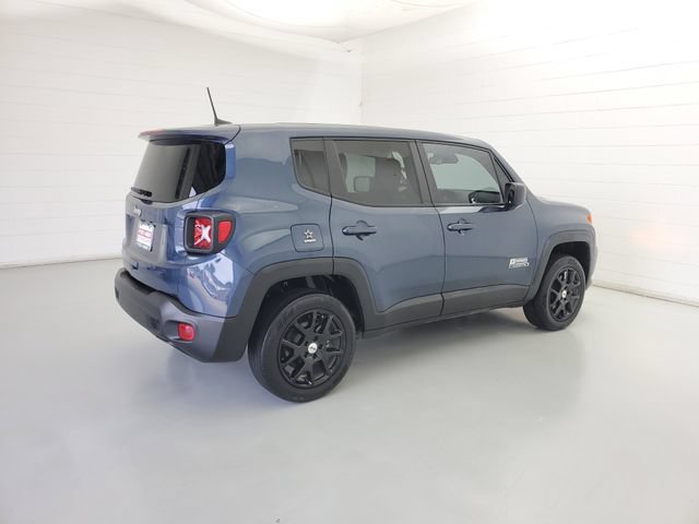 Used 2023 Jeep Renegade Latitude AWD/4WD image 5