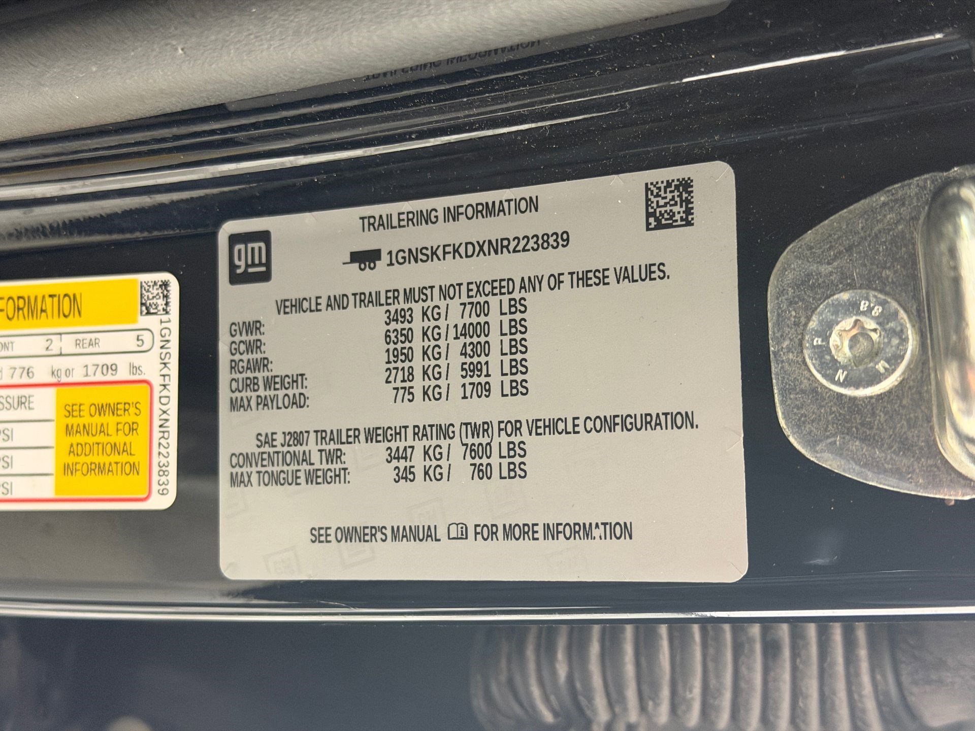 Used 2022 Chevrolet Suburban Premier AWD/4WD image 17