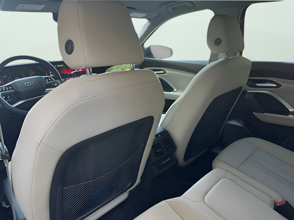 Certified 2025 Audi Q5 Premium AWD/4WD image 33