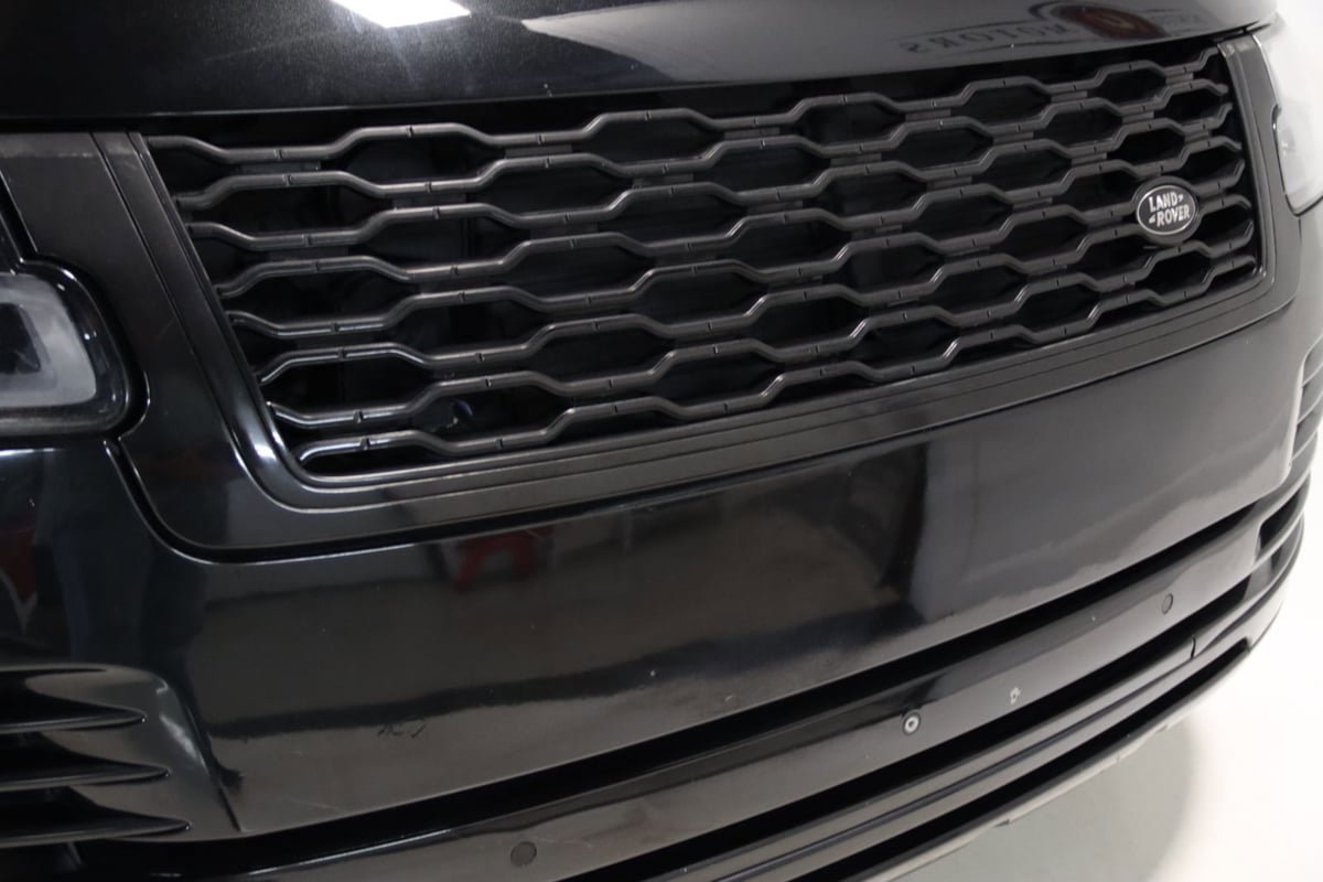 Used 2018 Land Rover Range Rover Supercharged AWD/4WD image 25