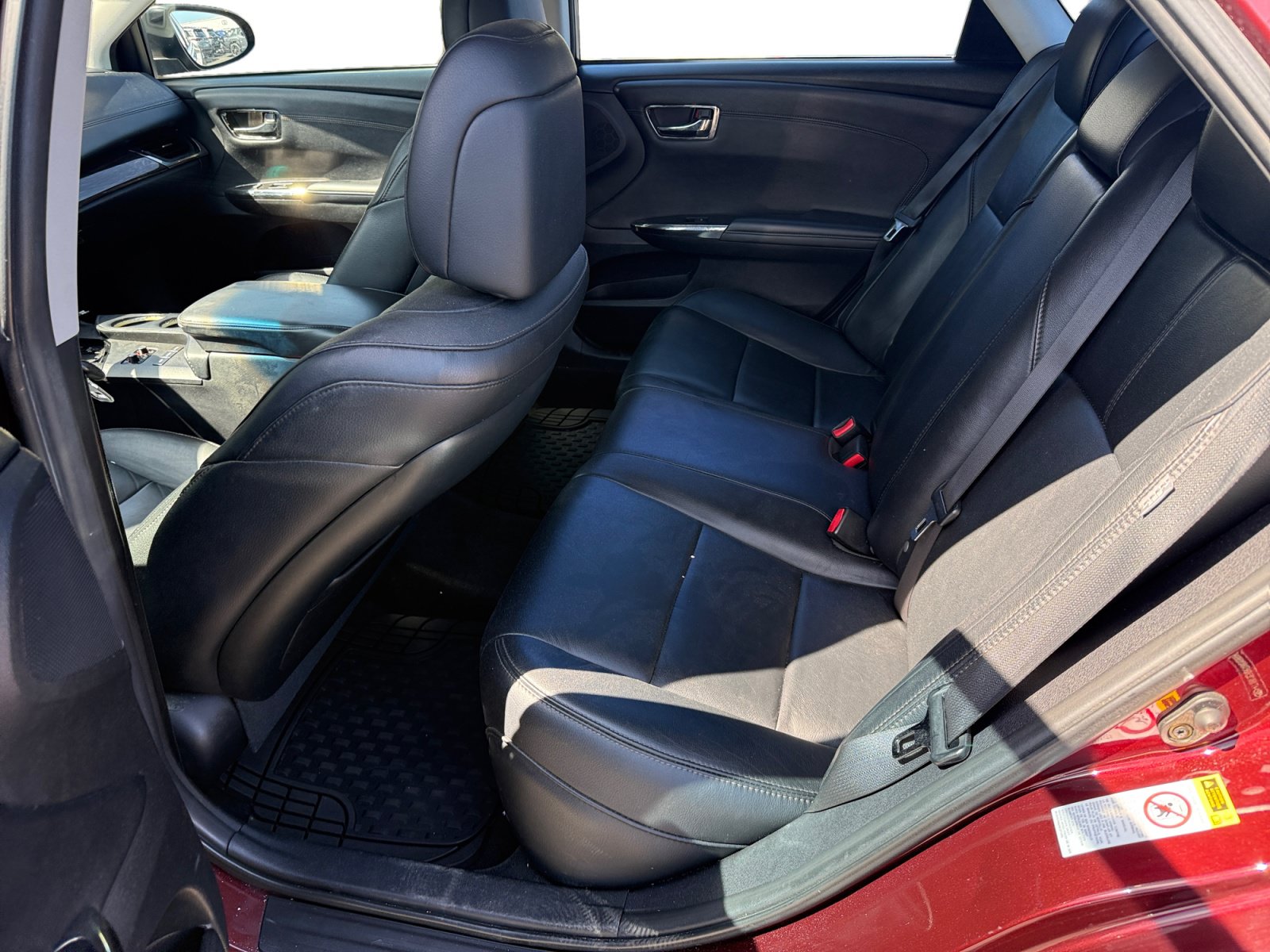 Used 2014 Toyota Avalon XLE Touring FWD image 16