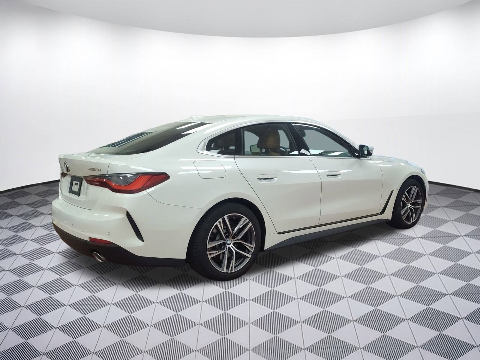 Used 2025 BMW 430i xDrive 430i xDrive w/ Premium Package image 8