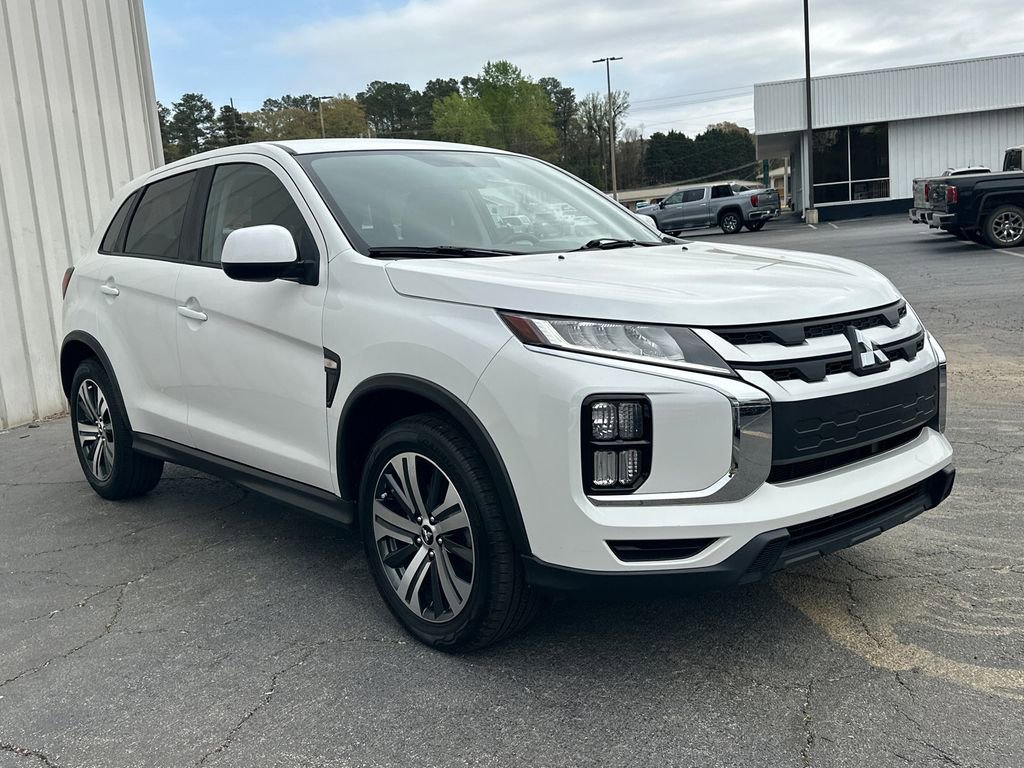 Used 2020 Mitsubishi Outlander Sport ES image 4