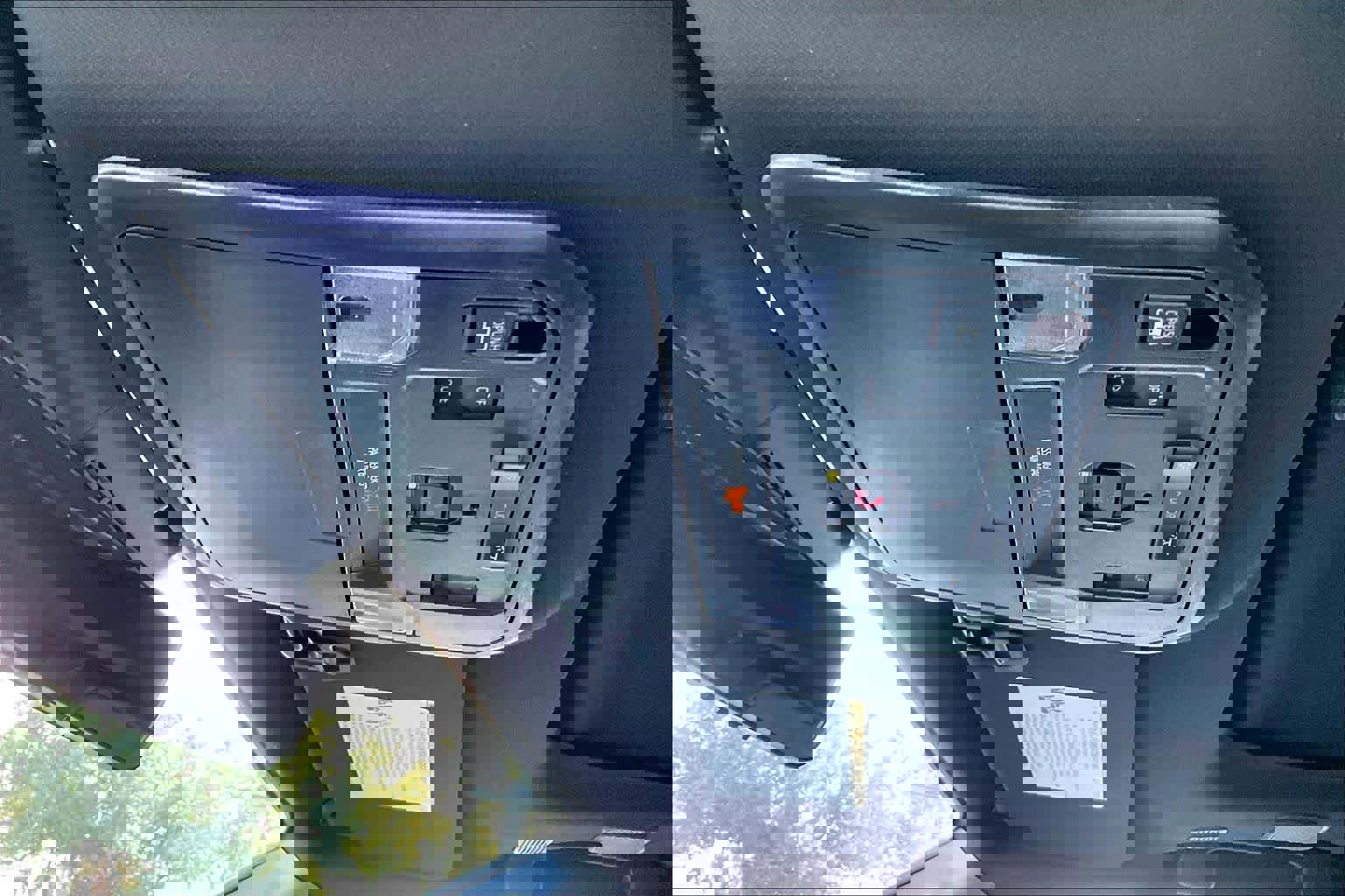 Used 2024 Toyota Tacoma TRD Off-Road w/ TRD Off Road Premium Package image 32