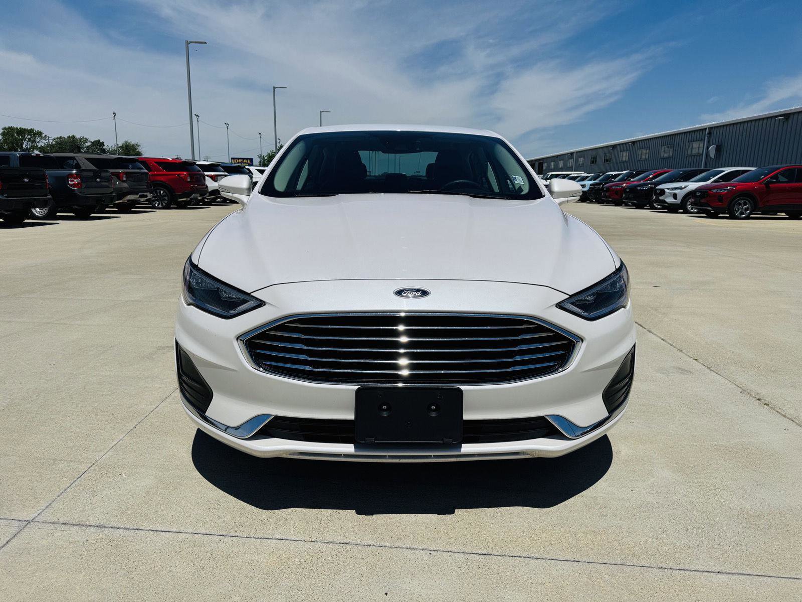 Used 2020 Ford Fusion SEL FWD image 31