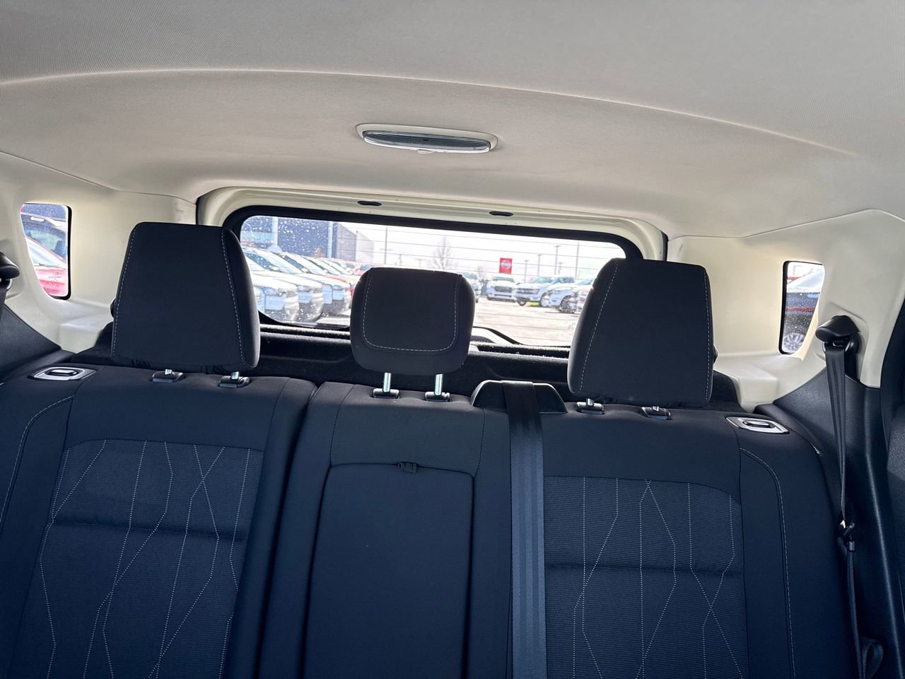 Used 2020 Ford EcoSport SE w/ SE Convenience Package image 26