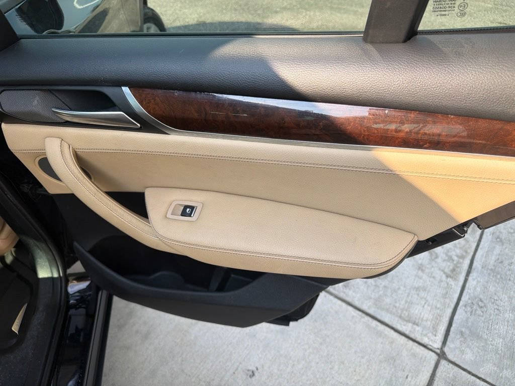 Used 2017 BMW X3 sDrive28i RWD image 18