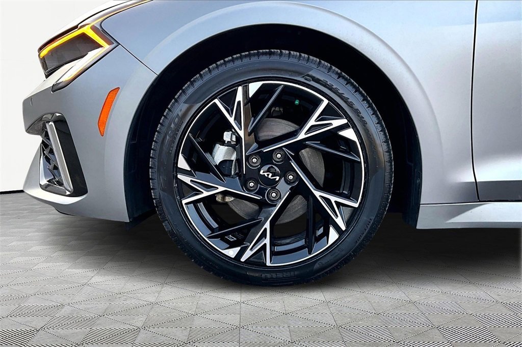 Used 2025 Kia K5 GT-Line w/ GT-Line Premium Package image 9