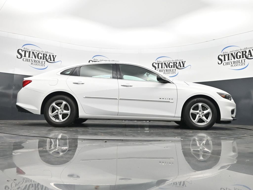 Used 2017 Chevrolet Malibu LS FWD image 33
