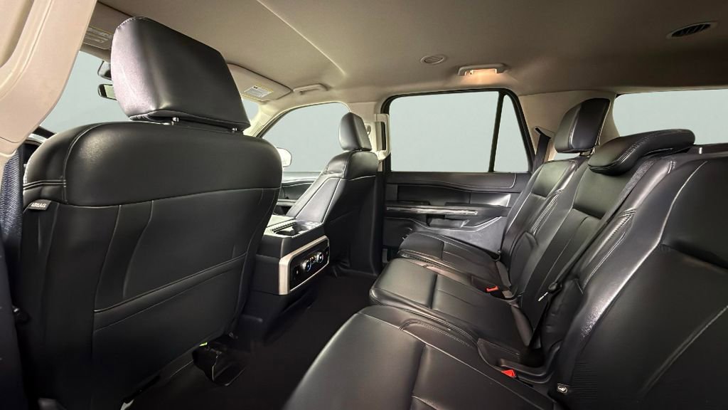 Used 2024 Ford Expedition Max XLT AWD/4WD image 31