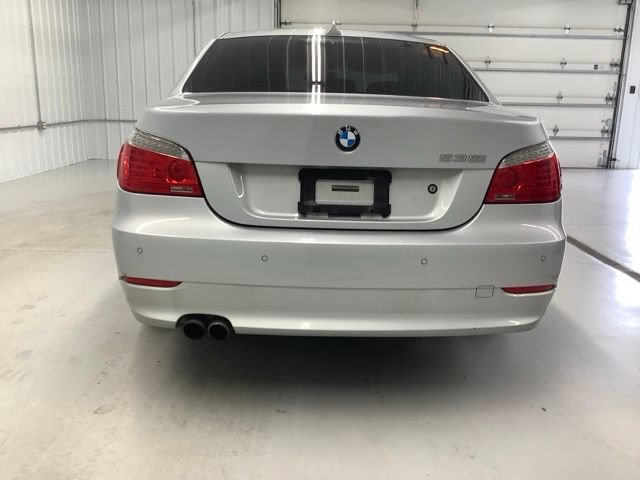 Used 2010 BMW 535i xDrive Sedan AWD/4WD image 5