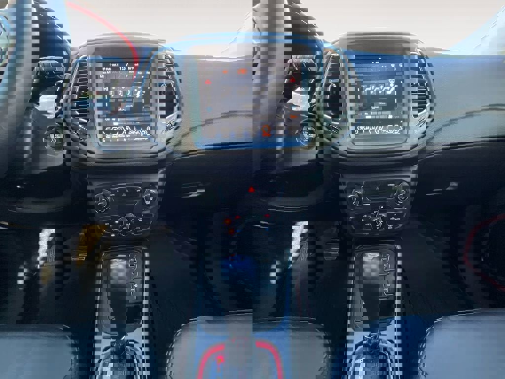 Used 2019 Jeep Compass Trailhawk w/ Cold Weather Group image 11