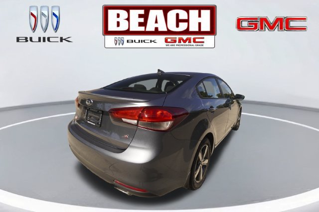 Used 2018 Kia Forte S FWD image 3