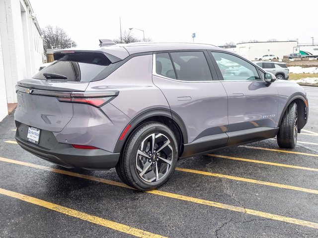 New 2026 Chevrolet Equinox EV LT image 6