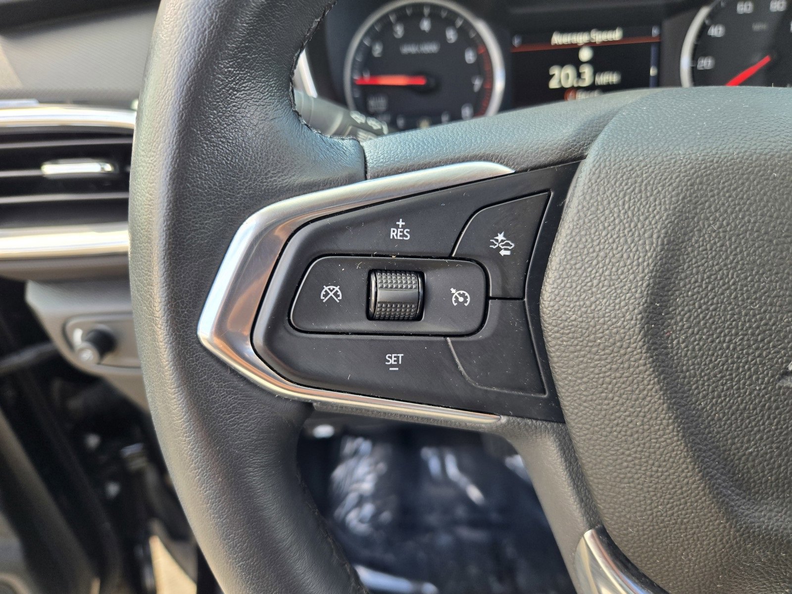 Used 2021 Chevrolet TrailBlazer LT w/ Premium Seating Package image 16