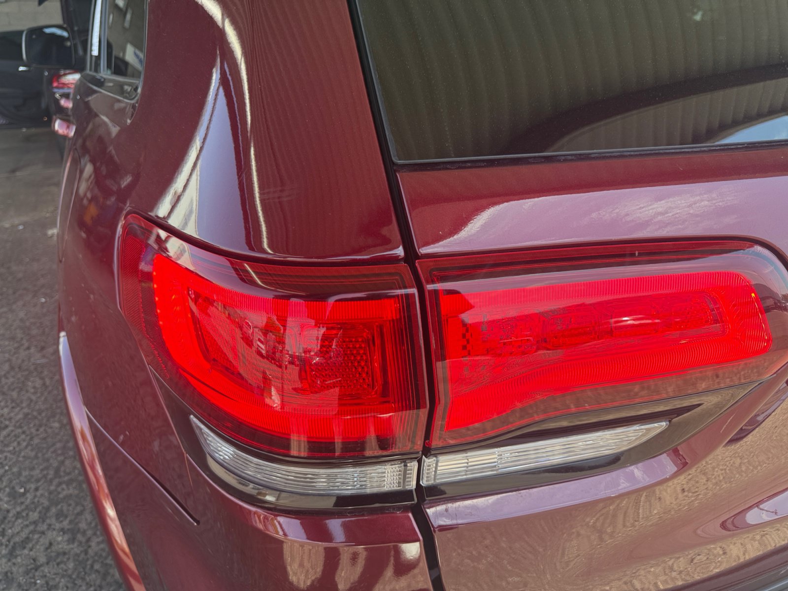 Used 2020 Jeep Grand Cherokee Altitude RWD image 28