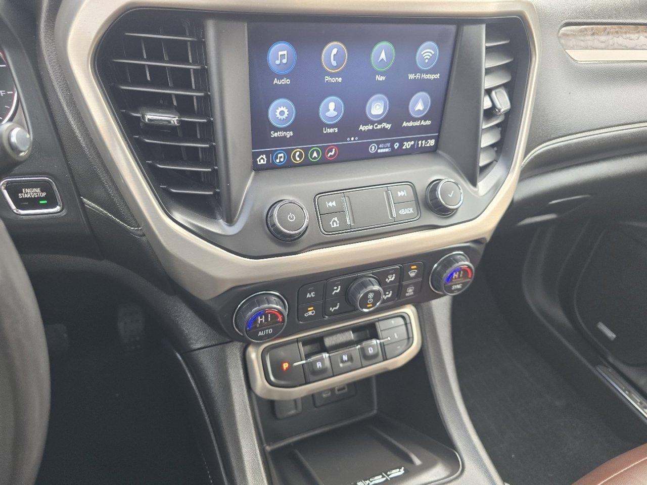 Used 2022 GMC Acadia Denali w/ Denali Technology Package image 30