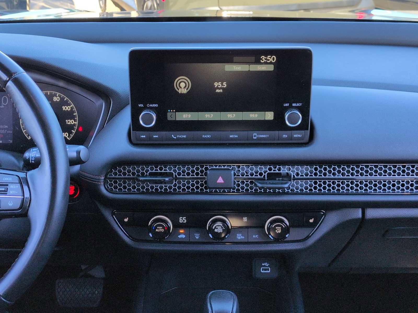 Used 2023 Honda HR-V Sport image 28