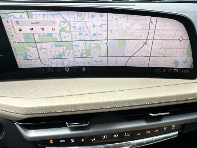 Certified 2024 Cadillac XT4 Luxury w/ Cold Weather Package FWD image 26