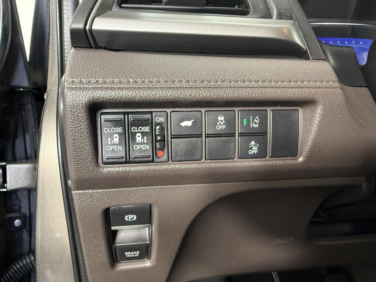 Used 2018 Honda Odyssey EX-L image 25
