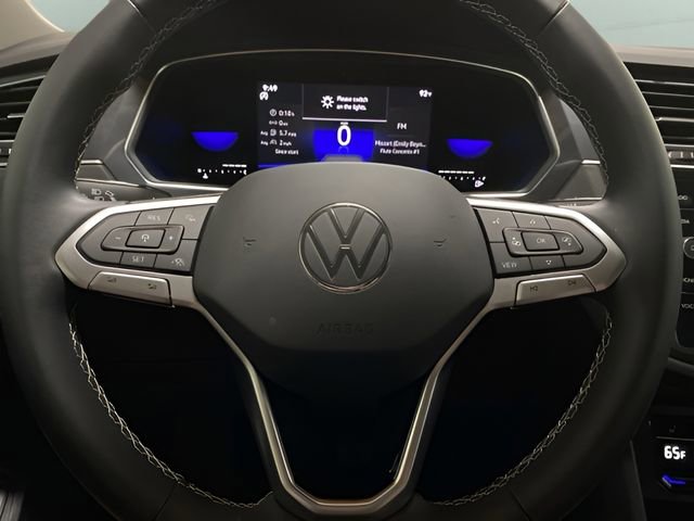 Used 2022 Volkswagen Tiguan SE FWD image 29