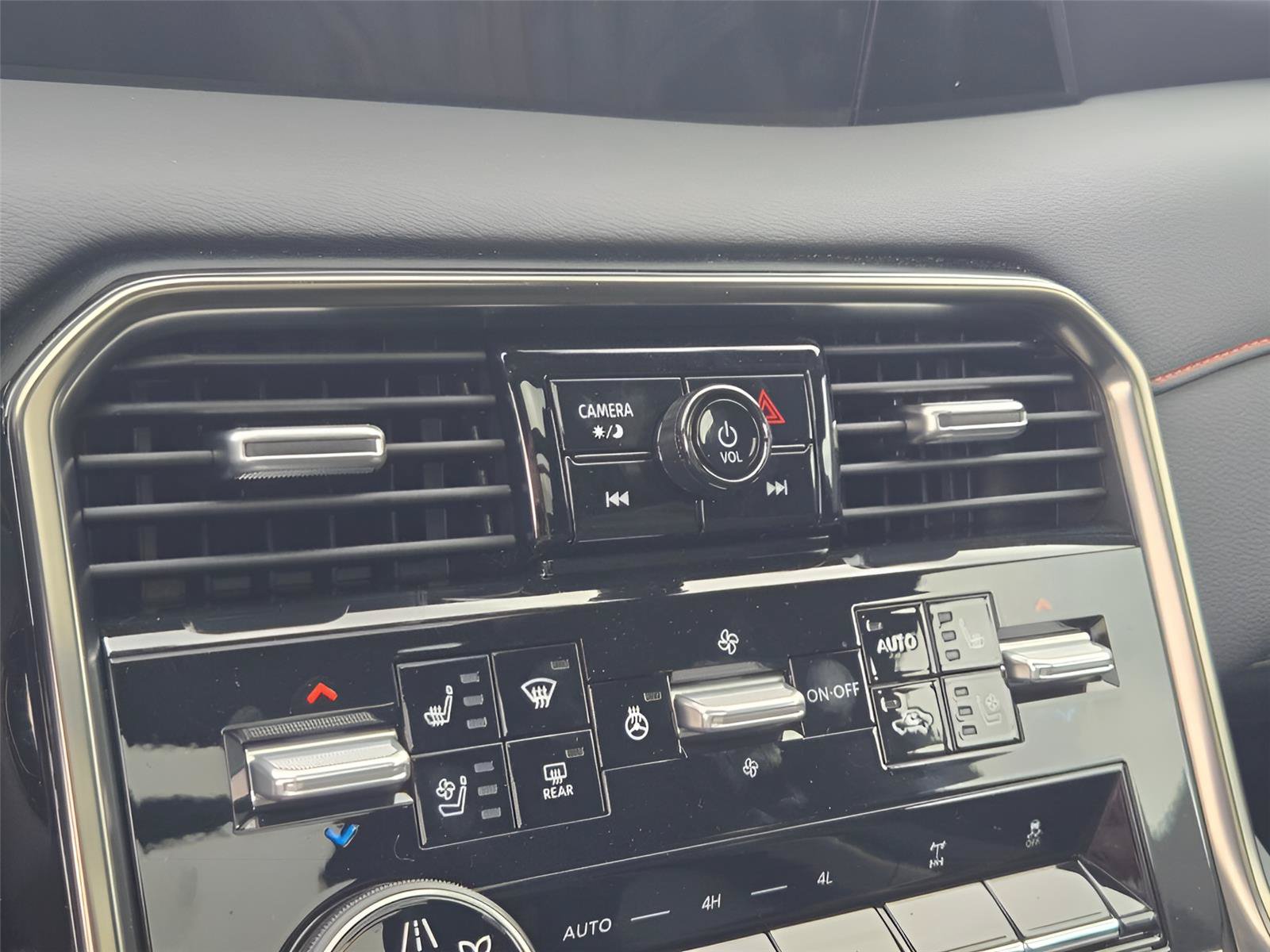 New 2026 Nissan Armada PRO-4X AWD/4WD image 29