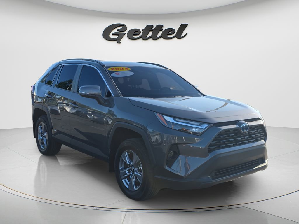 Used 2024 Toyota RAV4 XLE w/ Convenience Package AWD/4WD image 3
