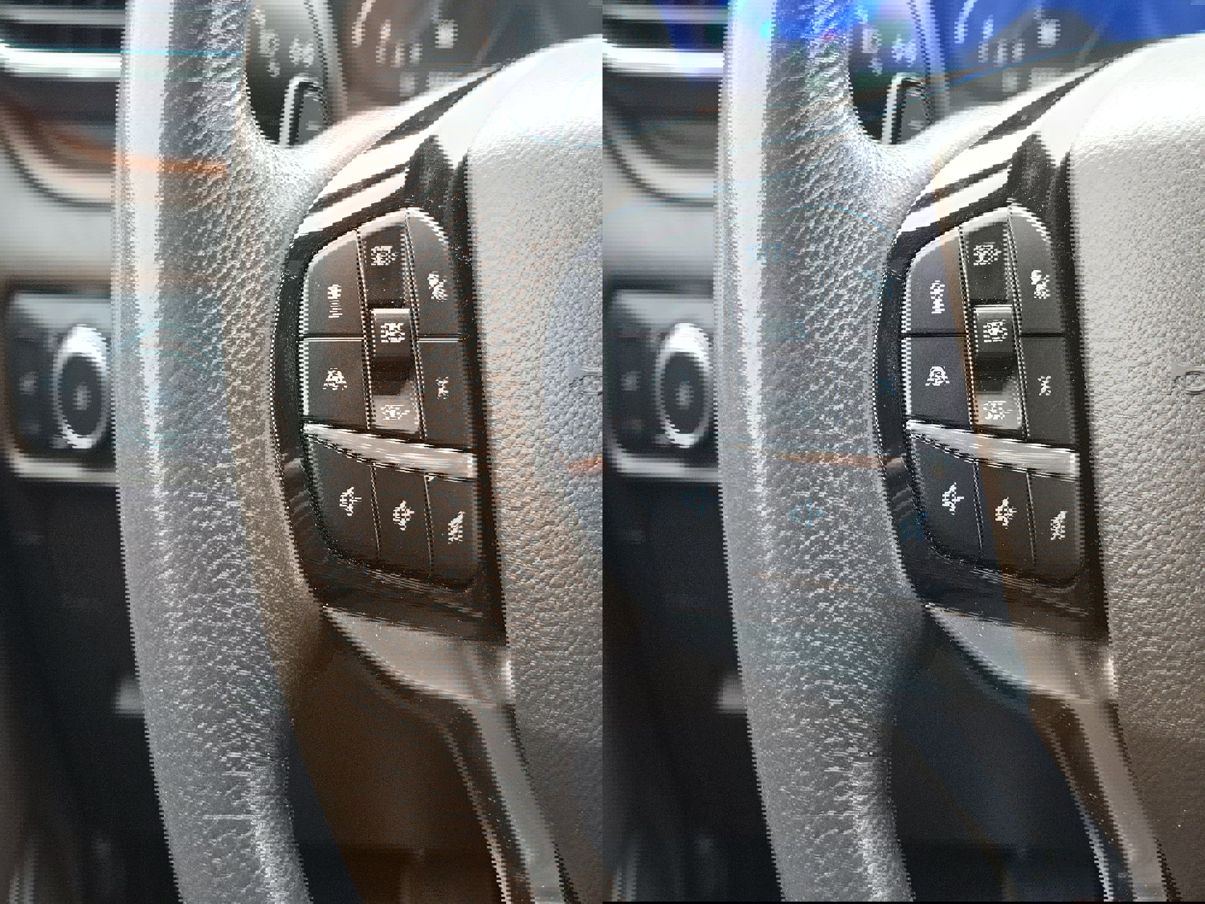 Used 2021 Ford Explorer King Ranch w/ Premium Technology Package image 26