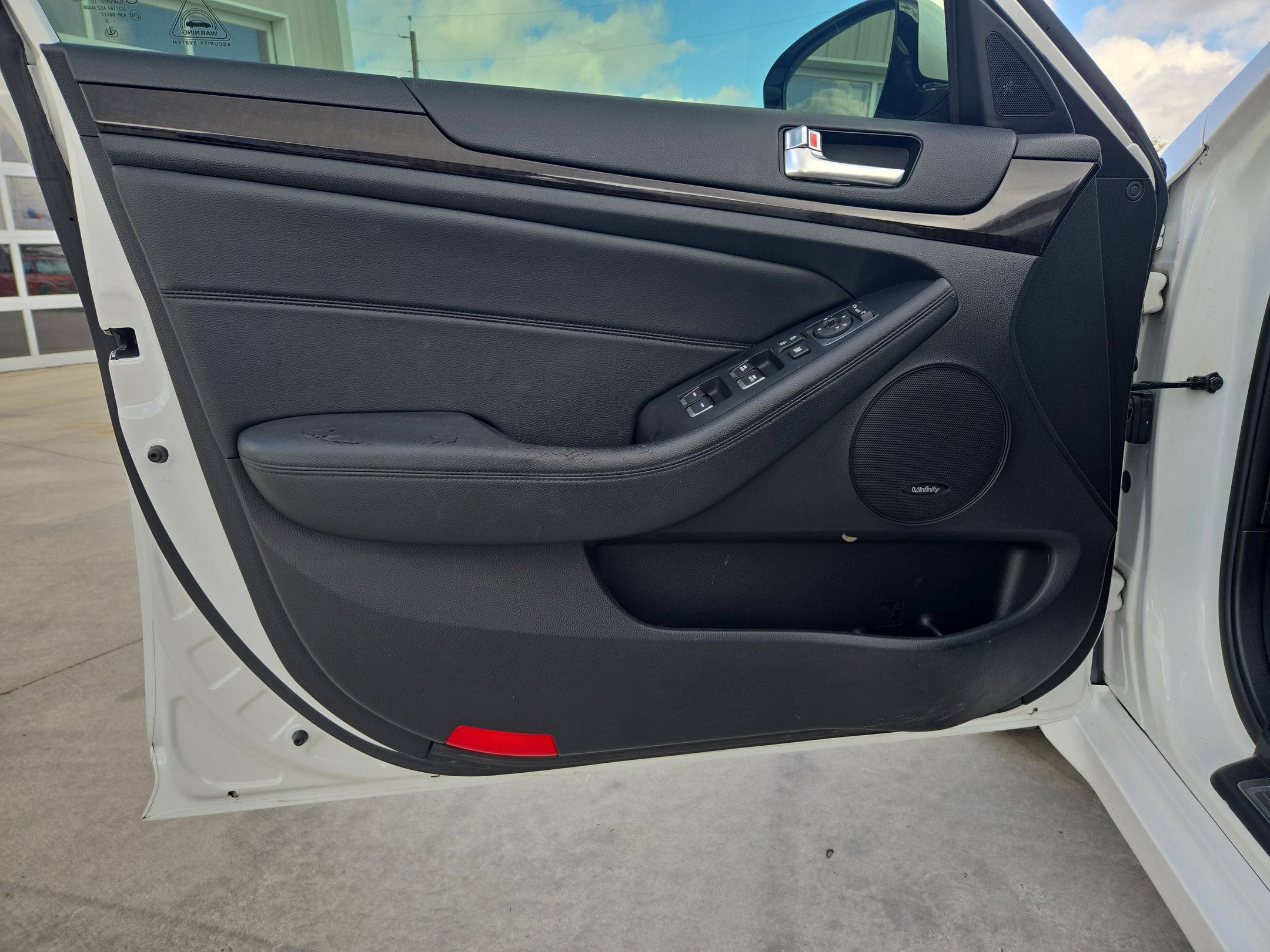 Used 2014 Kia Cadenza Premium FWD image 11