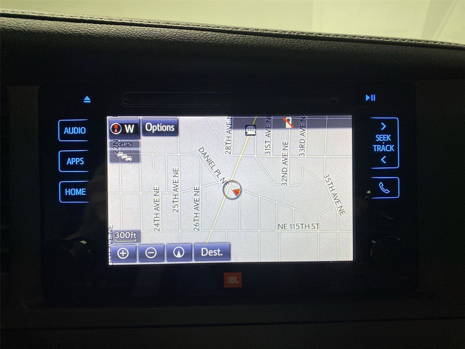 Used 2017 Toyota Sienna Limited Premium image 24