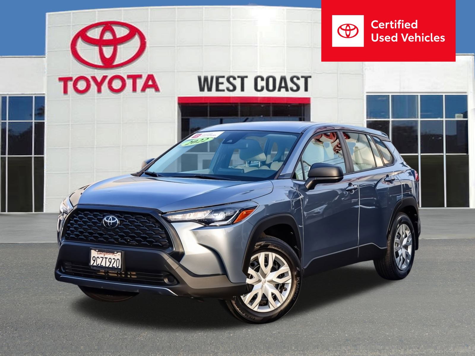 Certified 2022 Toyota Corolla Cross L image 1